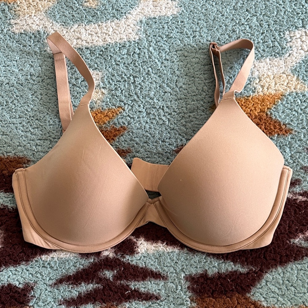 Skims t-shirt bra Seamless Tan Bra women’s 34DD